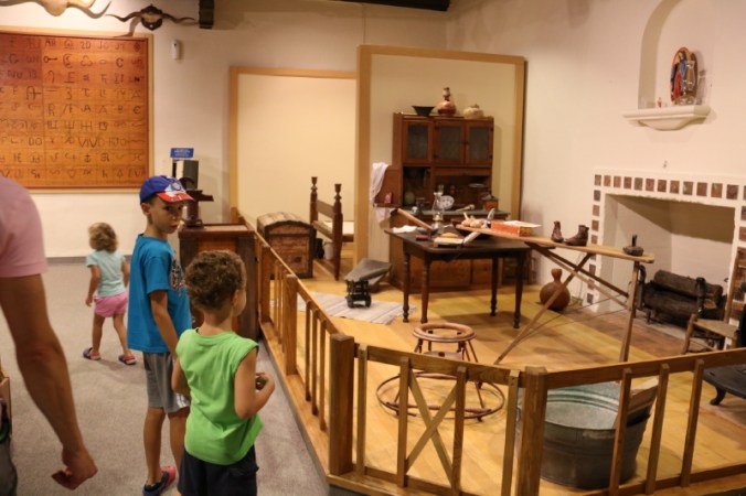 september-2016-049_12_1